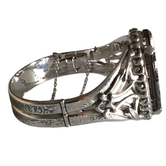 Silver Whiting & Davis Gray Starburst Glass Oval Stone Hinged Bracelet 7” - Picture 2 of 10